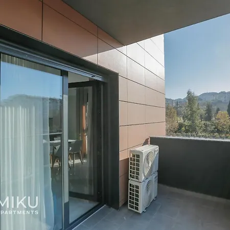 Miku - Bright 1 Bedroom At Olympic