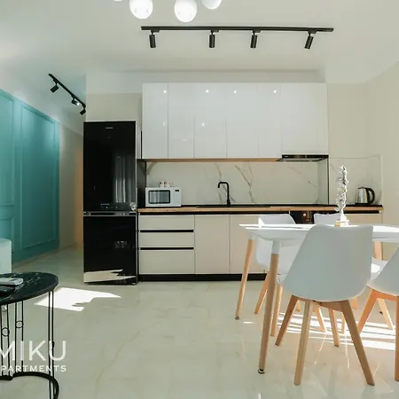 Miku - Bright 1 Bedroom At Olympic